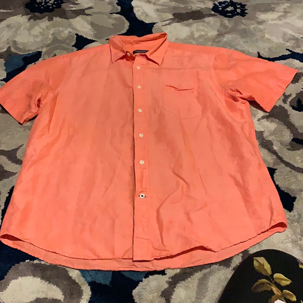 Men’s size XL Nautica short sleeve